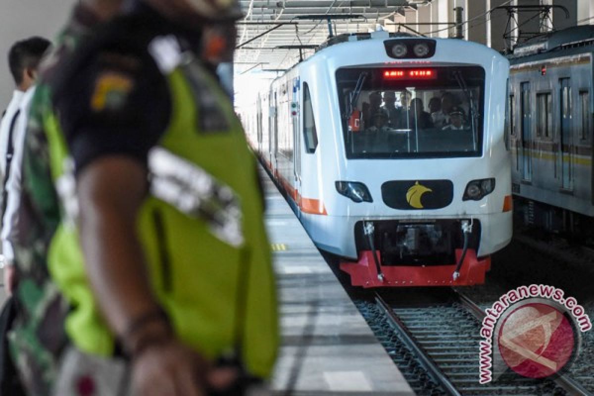 Kereta api bandara agar segera diuji coba