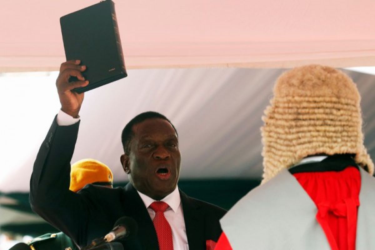 Mnangagwa resmi Presiden Zimbabwe