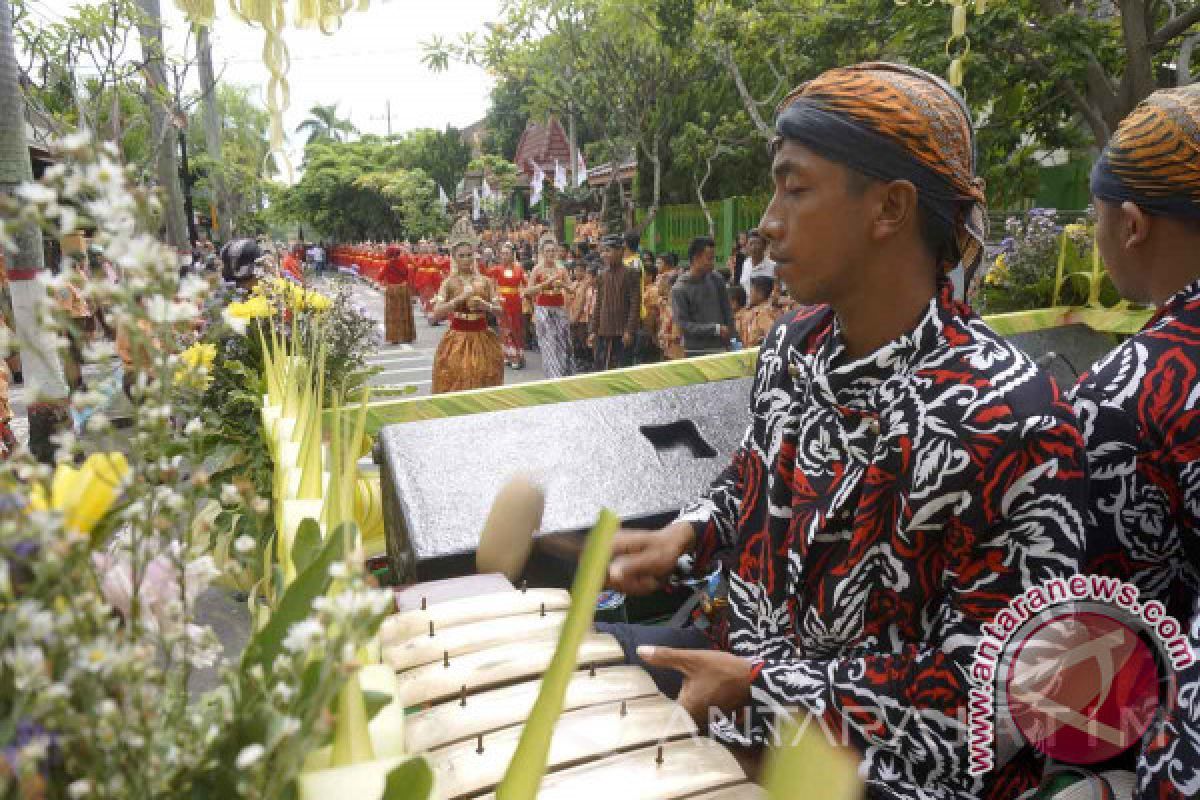 Dunia pariwisata tak akan berkembang tanpa ikatan budaya