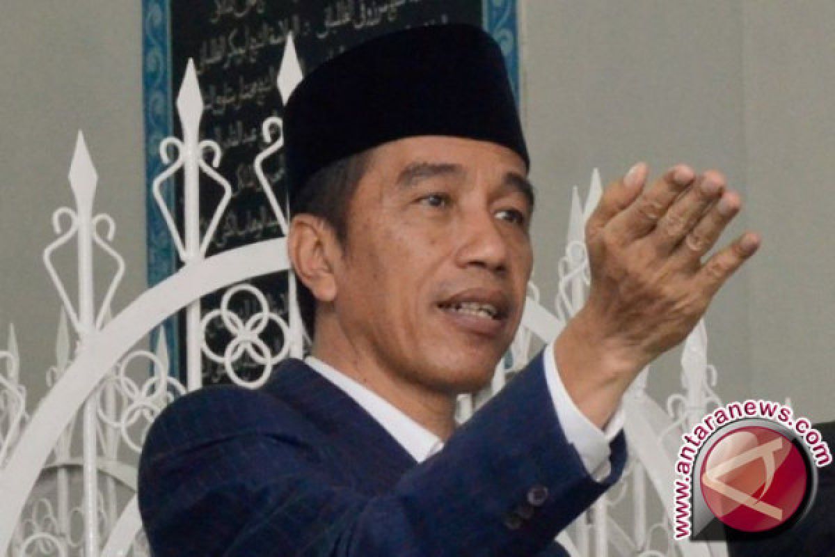 Jokowi puji santri pengusaha lalapan