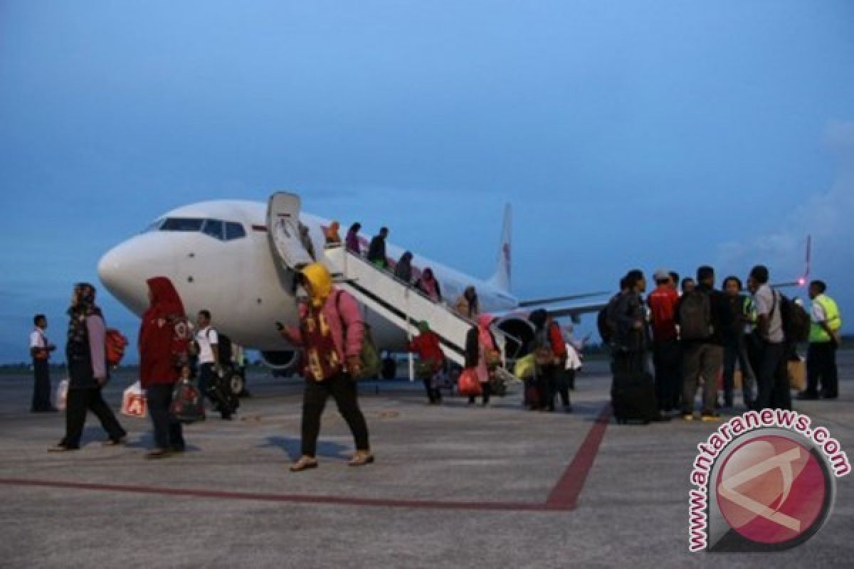 Bandara Lombok ditutup sejak Minggu sore tadi