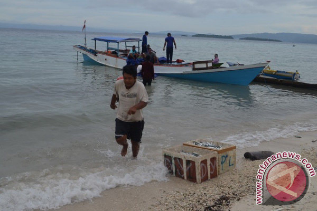 Nelayan Donggala butuh alat tangkap ikan pascagempa
