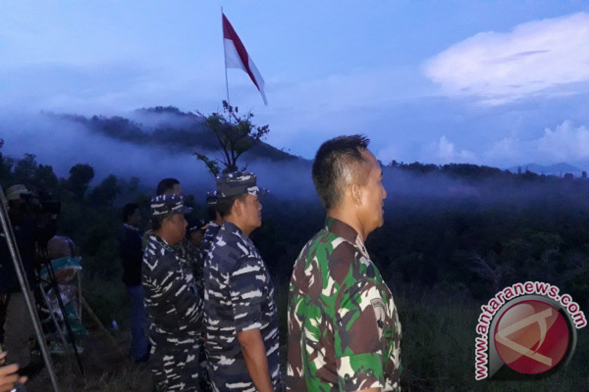 Pangkolinlamil Pantau Latihan Tempur Di Singkawang