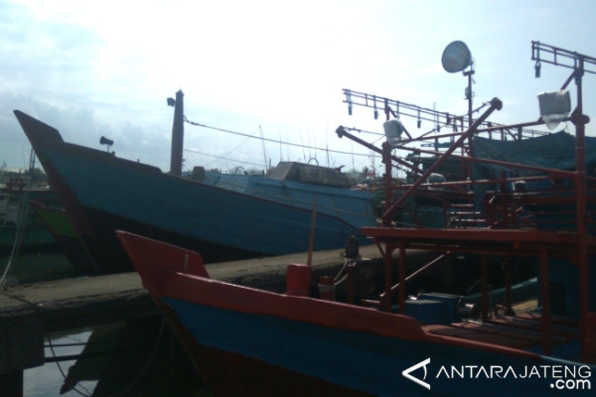 Nelayan Cilacap Terkena Dampak Siklon Tropis Cempaka