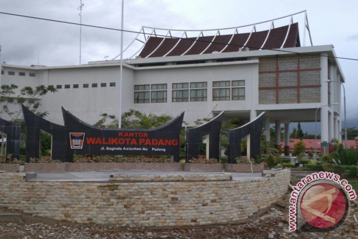 Padang jadikan agen perubahan reformasi birokrasi ujung tombak pelayanan