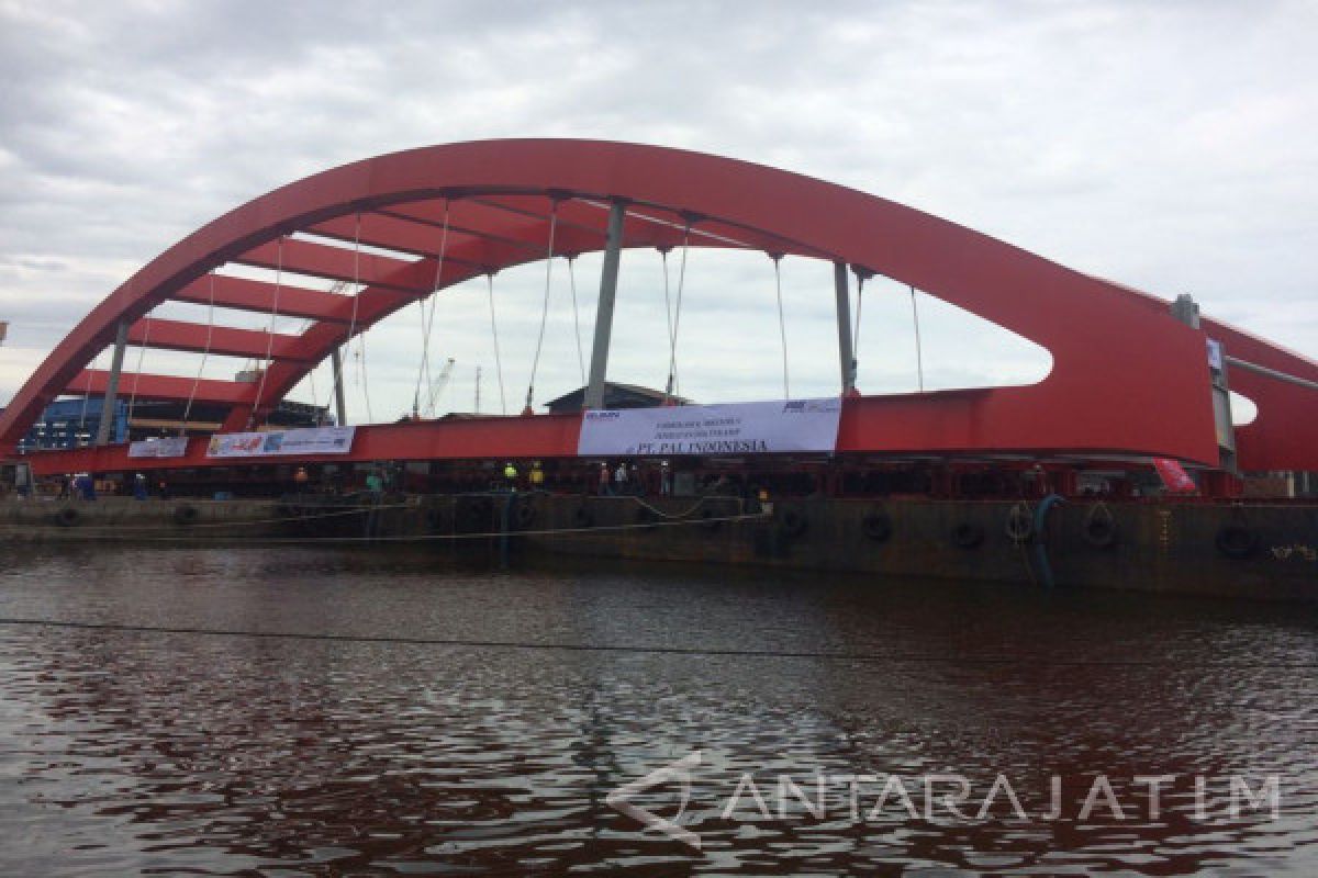 PAL Siap Kirim Bentang Tengah Jembatan Holtekamp (Video)