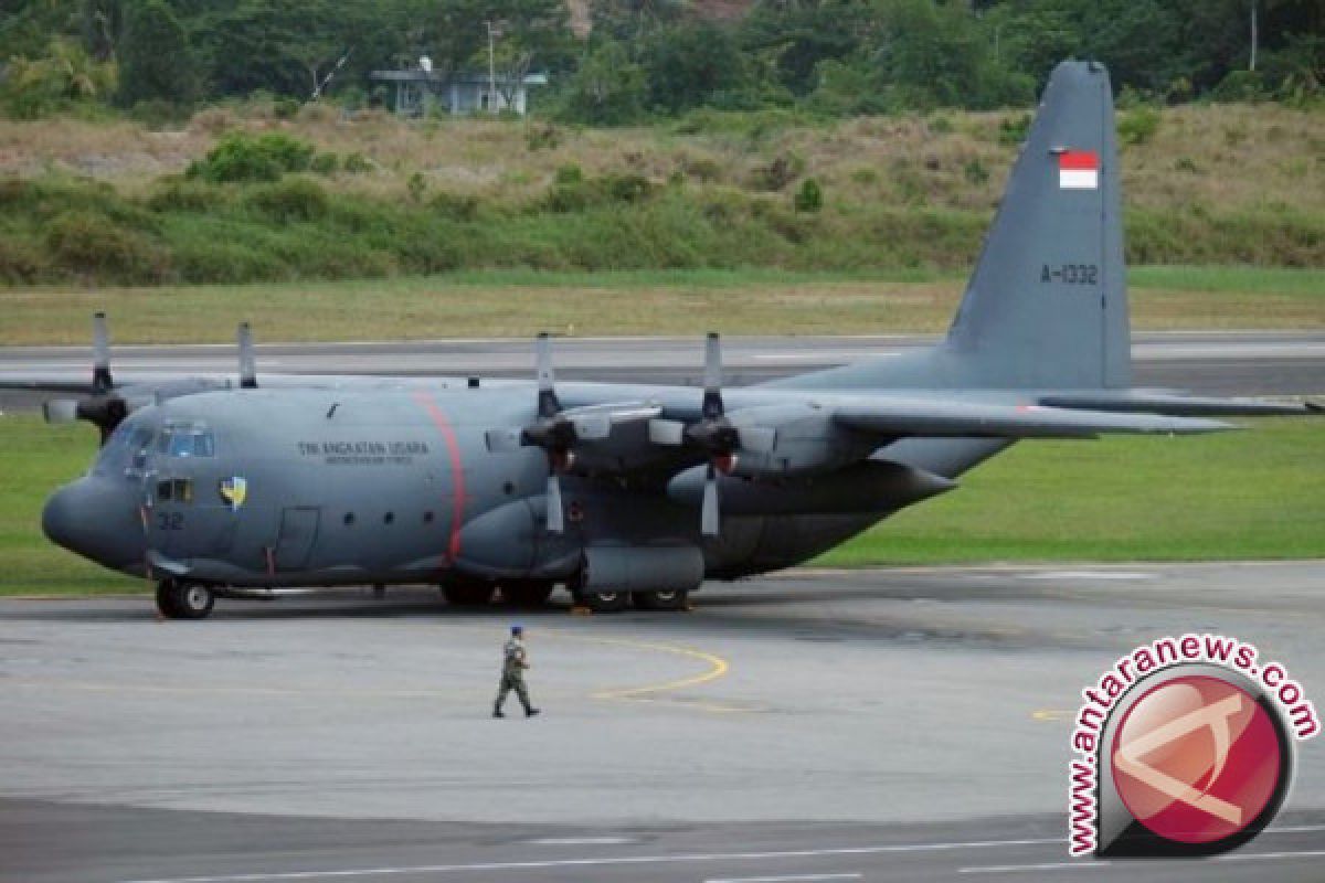 797 Botol Vodka Yang Diangkut Hercules TNI AU Diamankan di Bandara Wamena