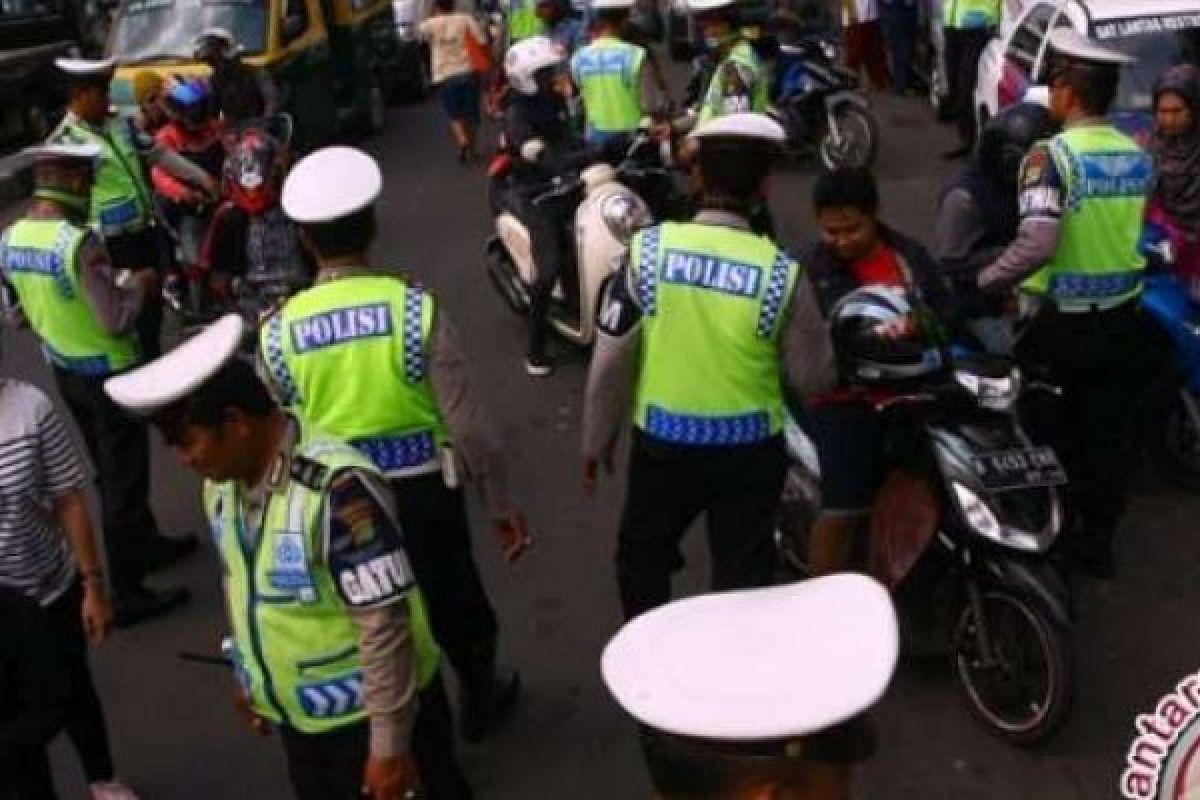 840 personel Lantas Polda Riau Laksanakan "Operasi Zebra Siak 2017" 