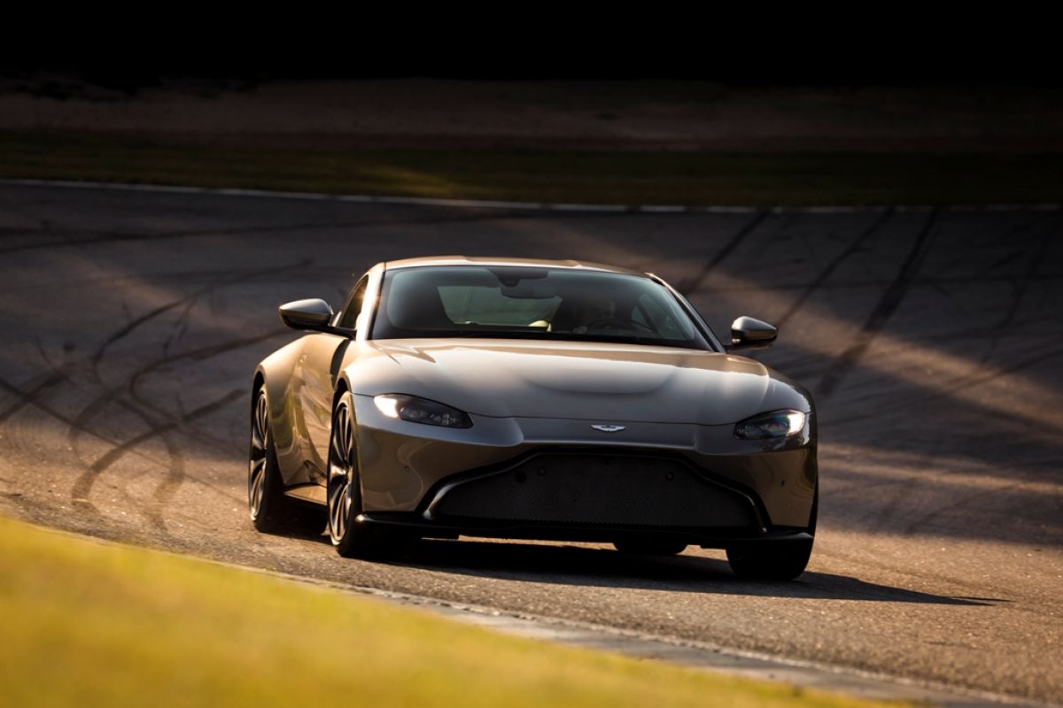 Tactical jadi senjata baru Aston Martin New Vantage