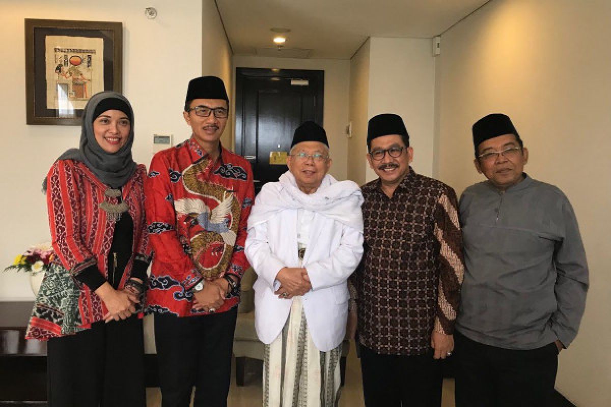 Produser Naura dan Genk Juara temui ketua umum MUI