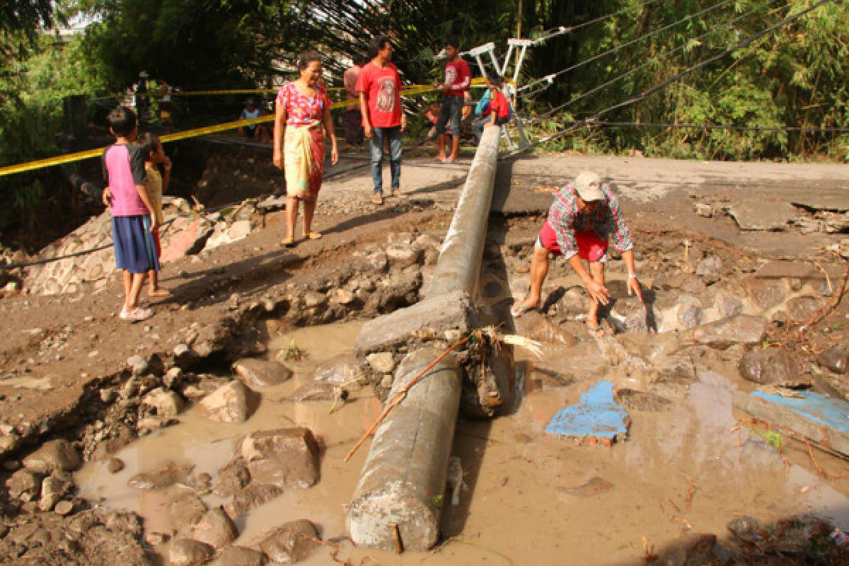 Puluhan hektare pertanian Situbondo rusak akibat banjir bandang