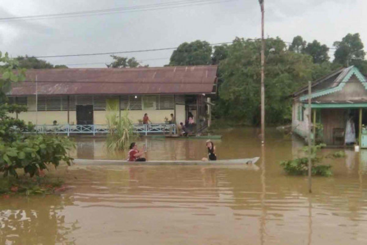 Banjir Kapuas Hulu meluas