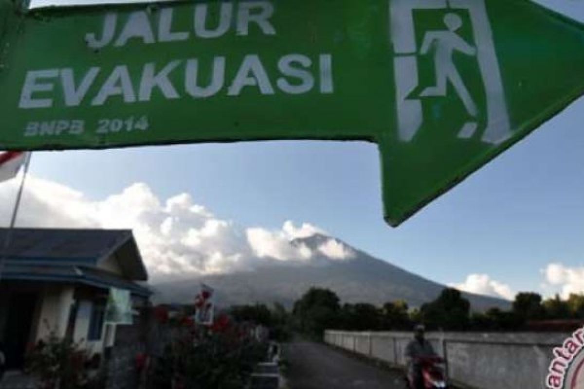 BPBD Kota Baubau Pasang 300 Rambu Jalur Evakuasi Bencana Alam