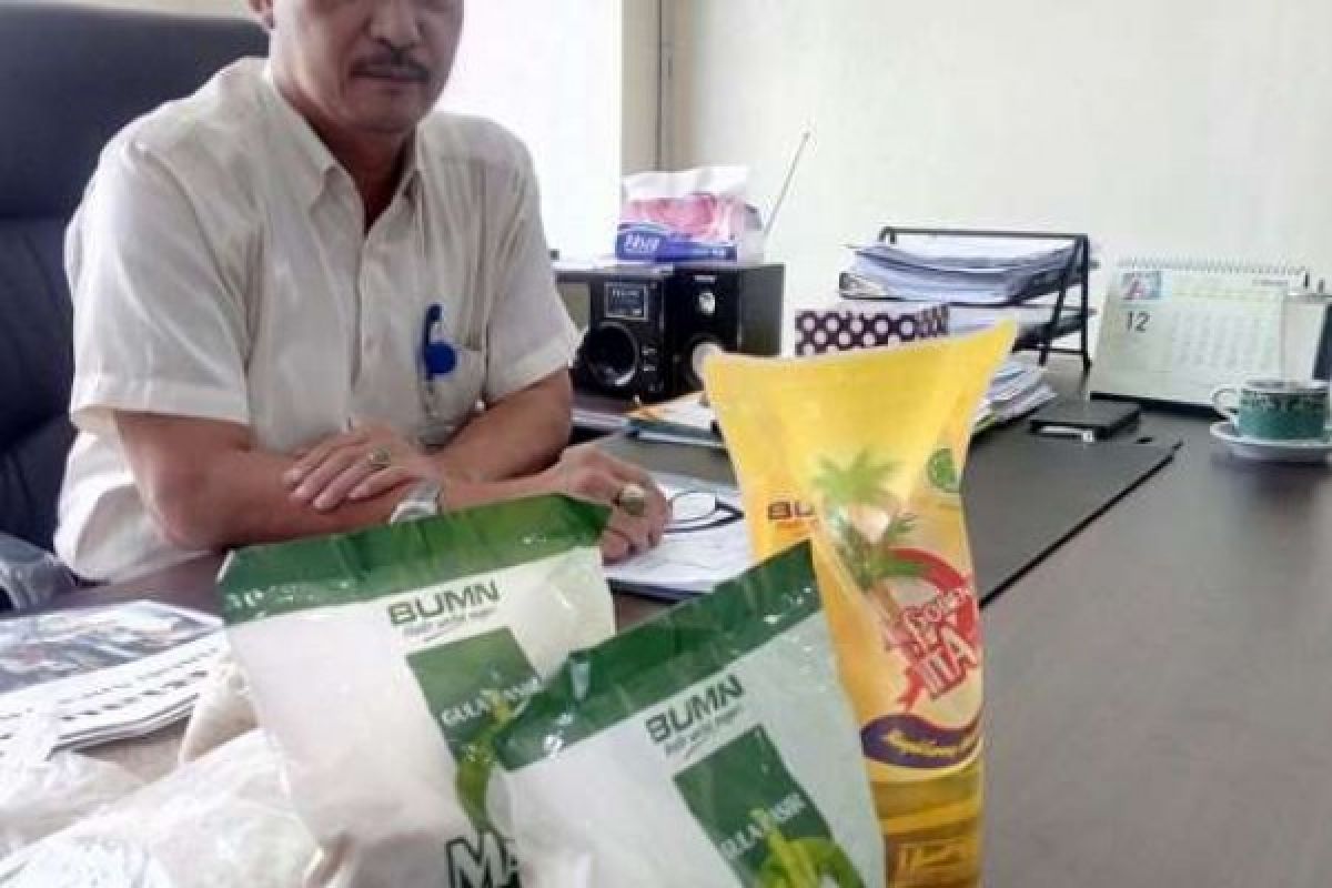 Bulog Riau-Kepri Klaim Stok Minyak Goreng Dan Gula Cukup 