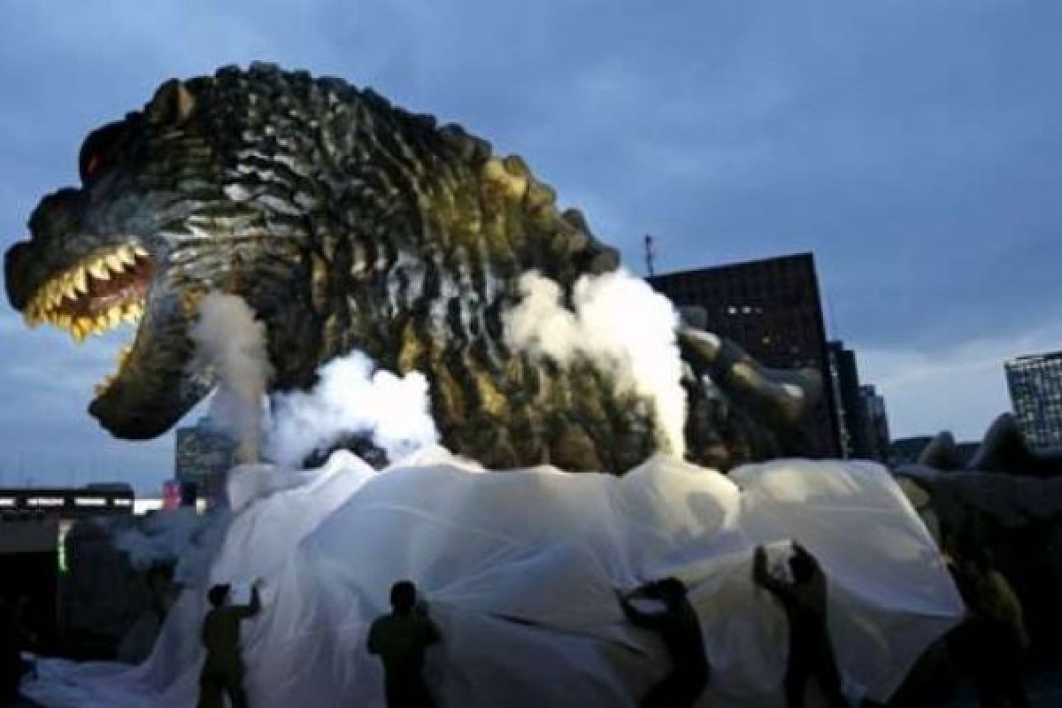 "Godzilla" rajai box office