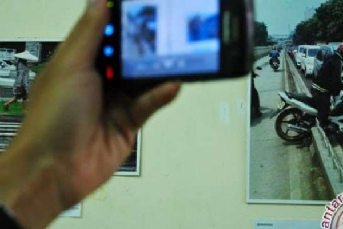 Kiat Jadi Motret Jurnalistik Dengan Kamera Ponsel