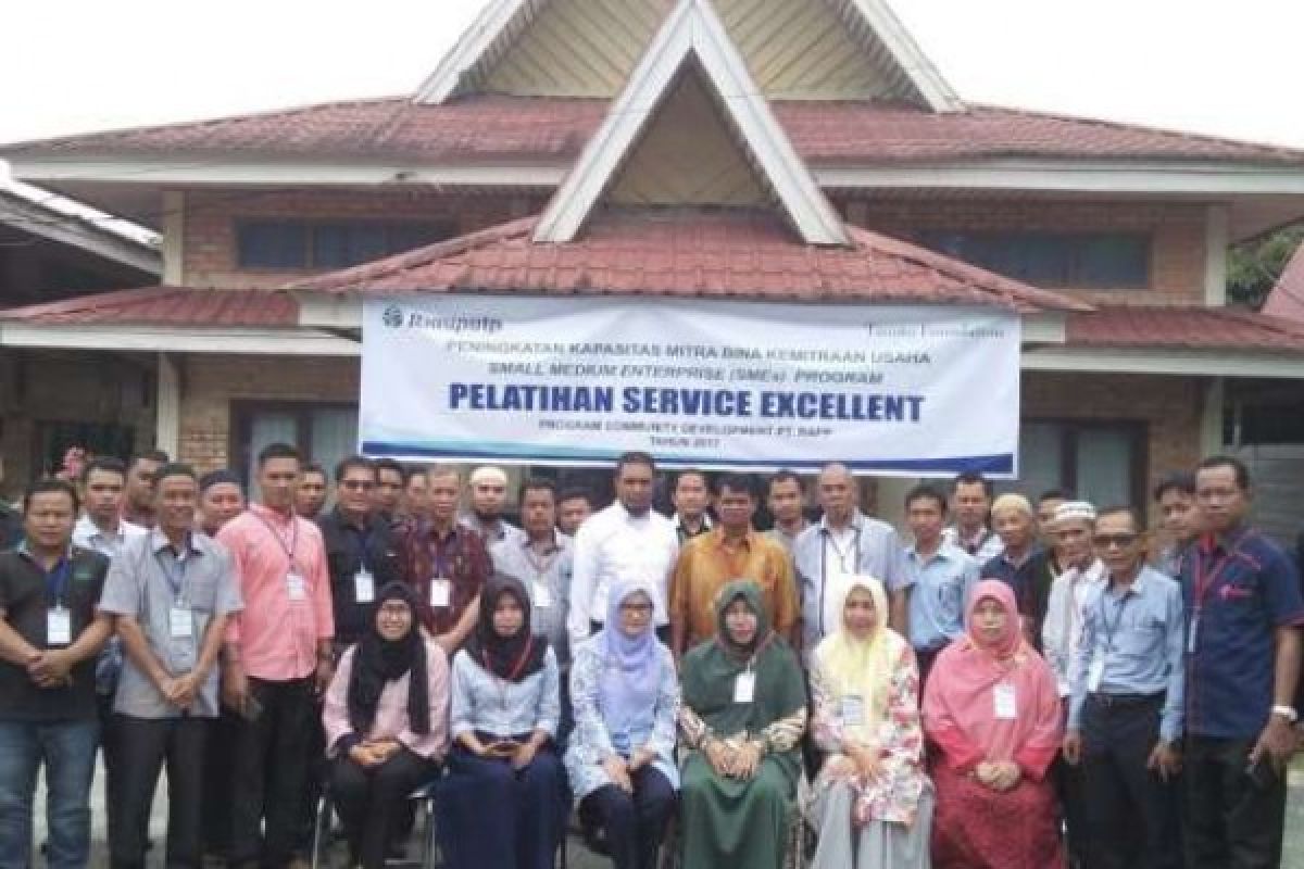 Mitra Bina Antusias Ikuti Pelatihan Service Excellent