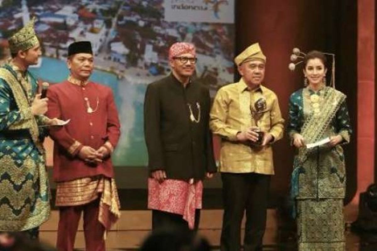 Riau Sukses Raih Juara Umum Anugerah Pesona Indonesia 2017