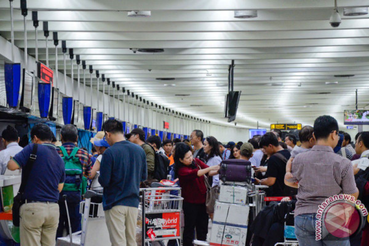 Soekarno-Hatta Int'l Airport hold live music performances for passengers