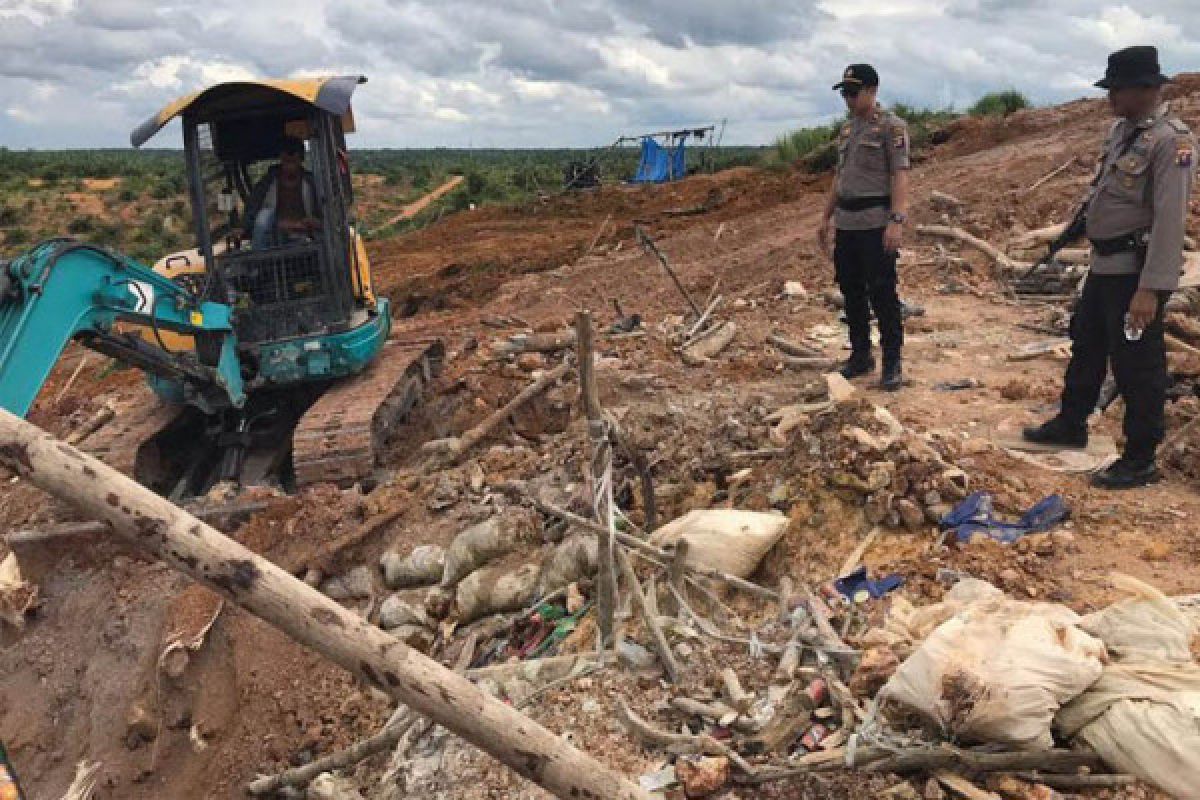 Polisi Tutup Lokasi Penambang Emas Liar di Kotim 