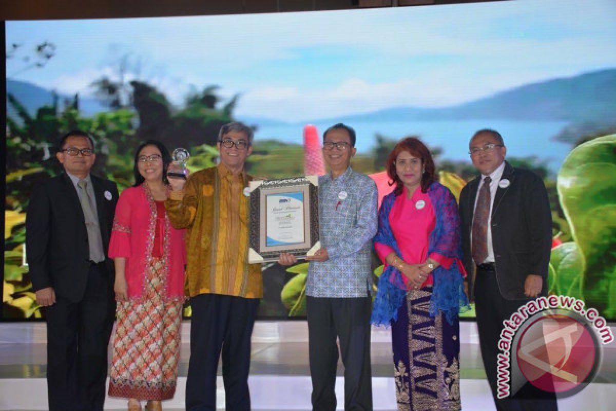 Semen Padang Raih 15 Penghargaan CSR dalam ICA 2017