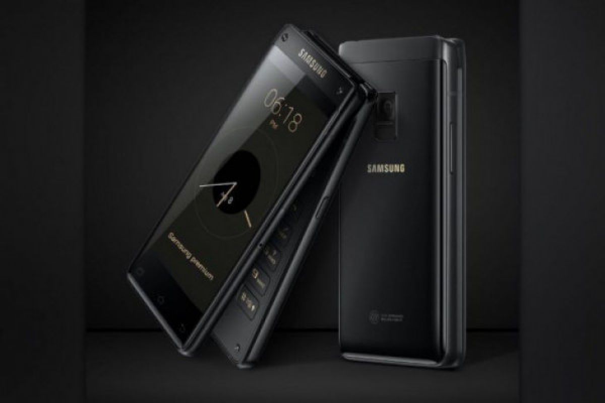 Samsung W2018 Resmi Diluncurkan