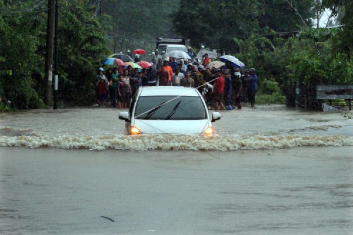 Hujan lebat akibatkan Desa Sempalai banjir