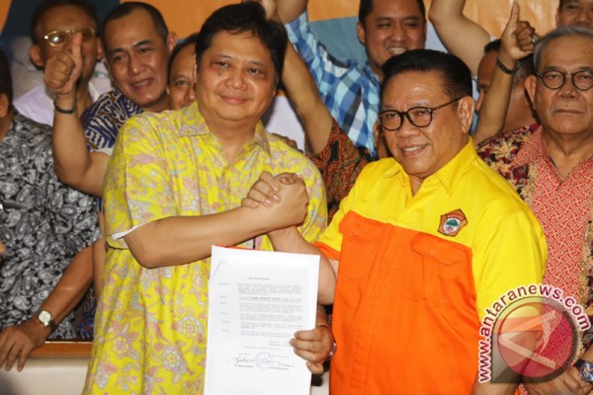 Golkar minta kader tingkatkan citra partai