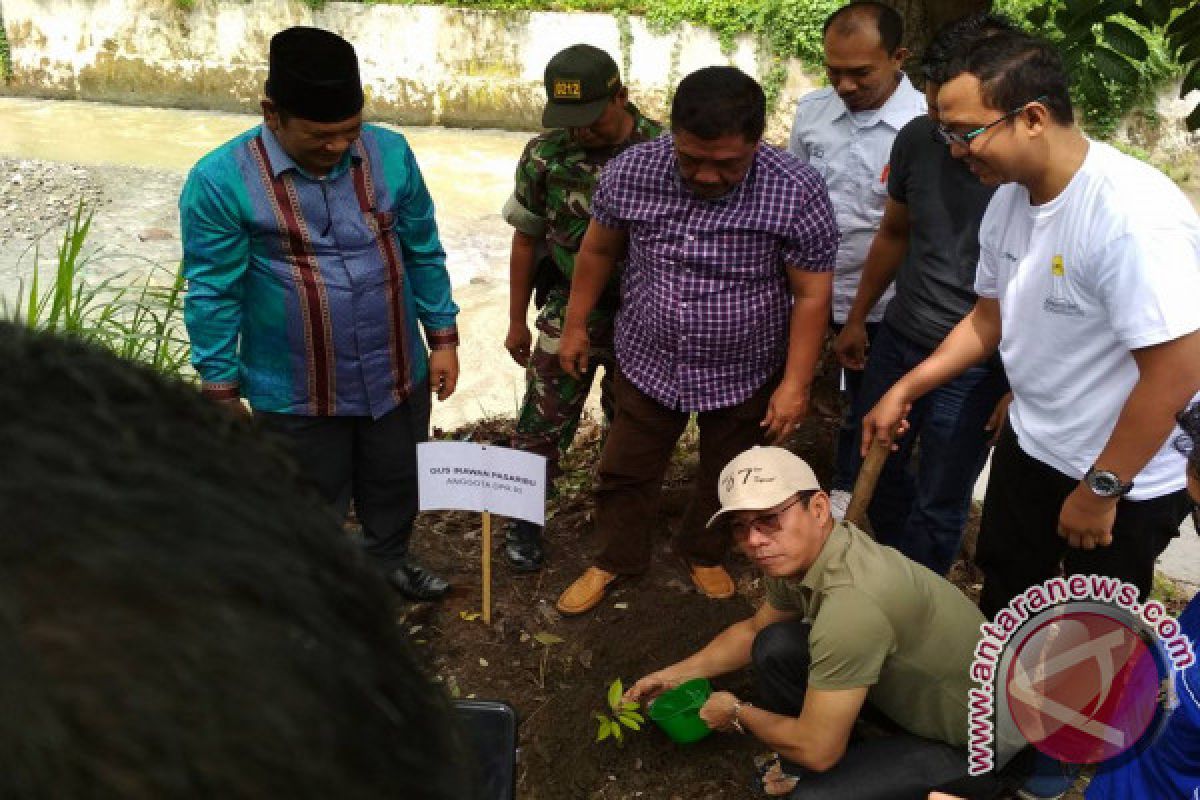 Gus Apresiasi HIMPI Padangsidimpuan 