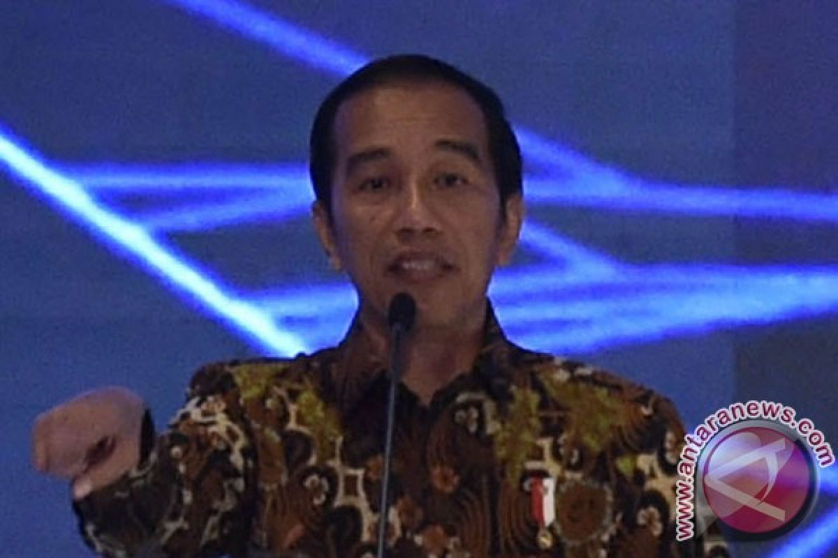 Jokowi inspects construction project of Cieunteung retention pond