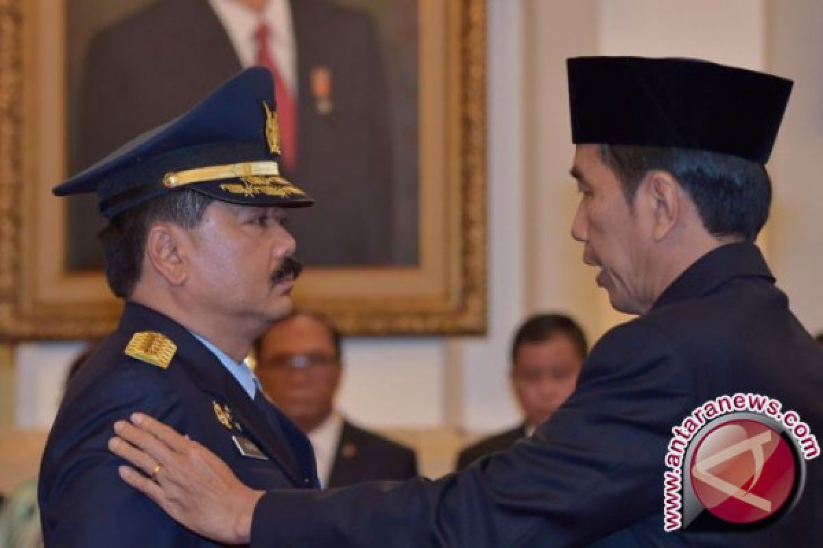 Jokowi Nilai Hadi Thahjanto Berjiwa Kepemimpinan Kuat