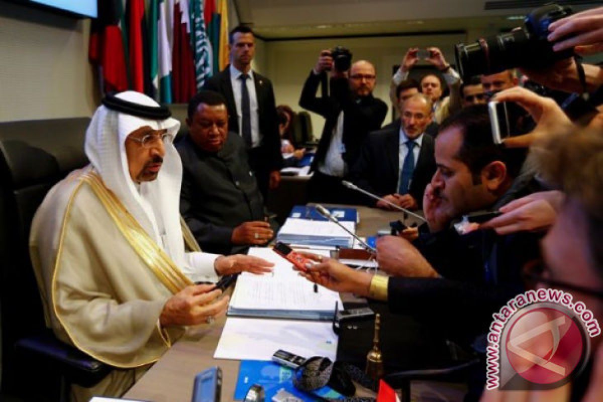 Menteri Arab Saudi: serangan mengancam pasokan minyak