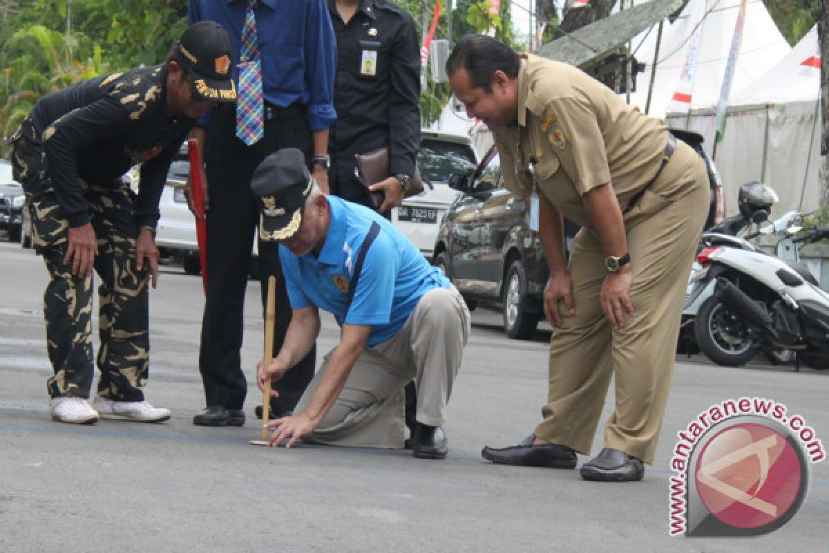 HST Lestarikan Permainan Tradisional Balogo dan Terompah