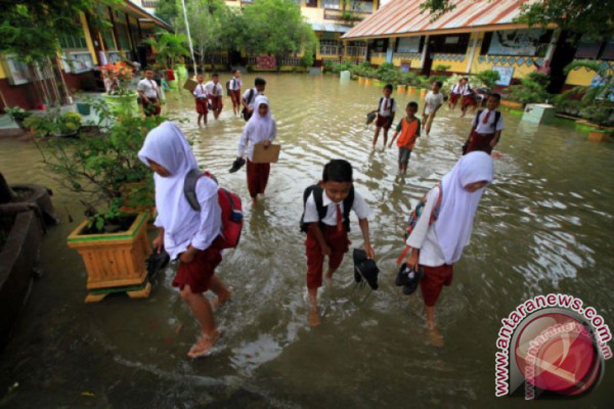 Jalan Nasional Masih Terendam Banjir di Aceh Utara