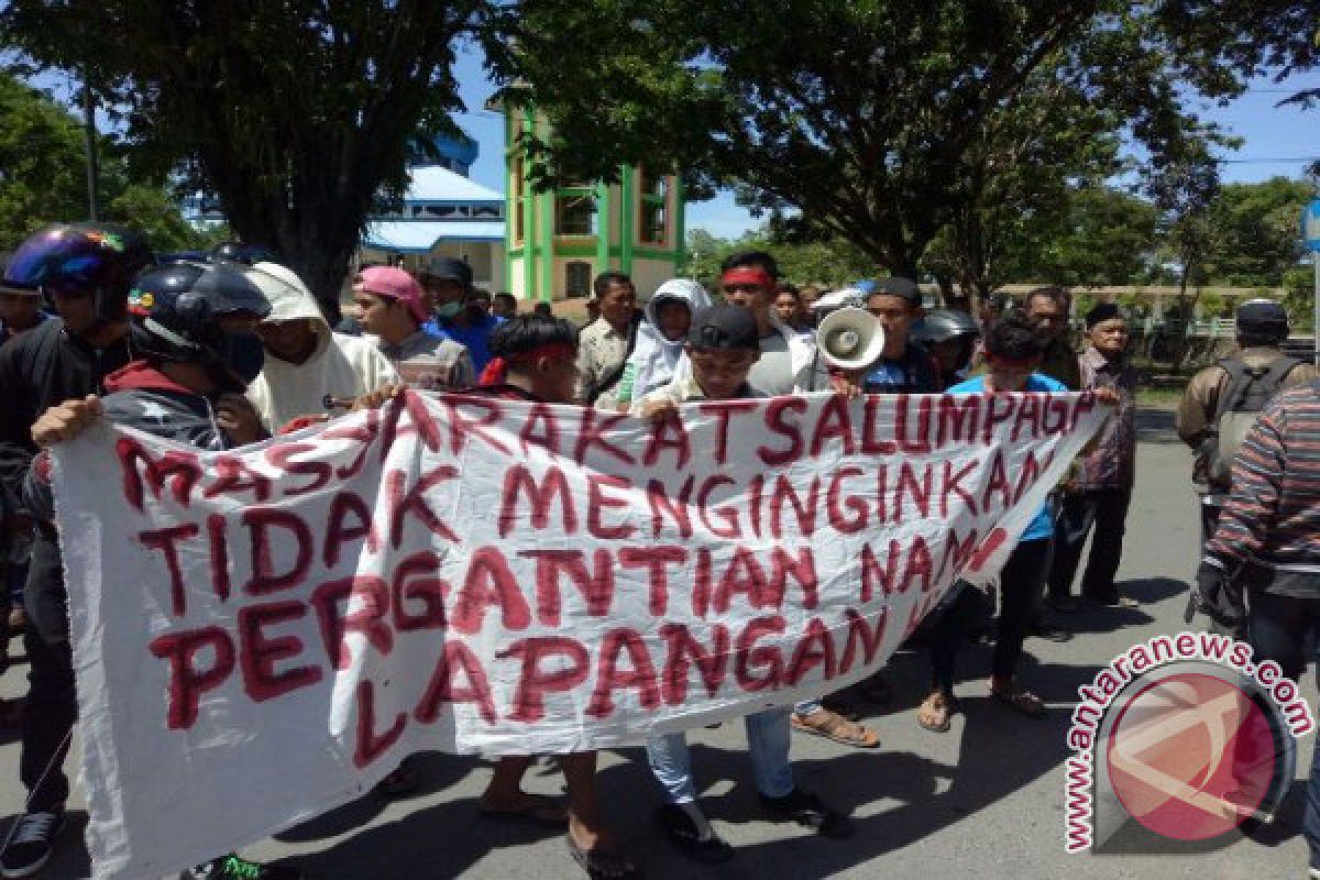 Warga demo tolak penggantian nama Lapangan Haji Hayun Tolitoli