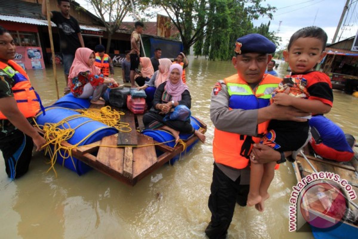 Polres Lhokseumawe turunkan tim kesehatan pasca banjir