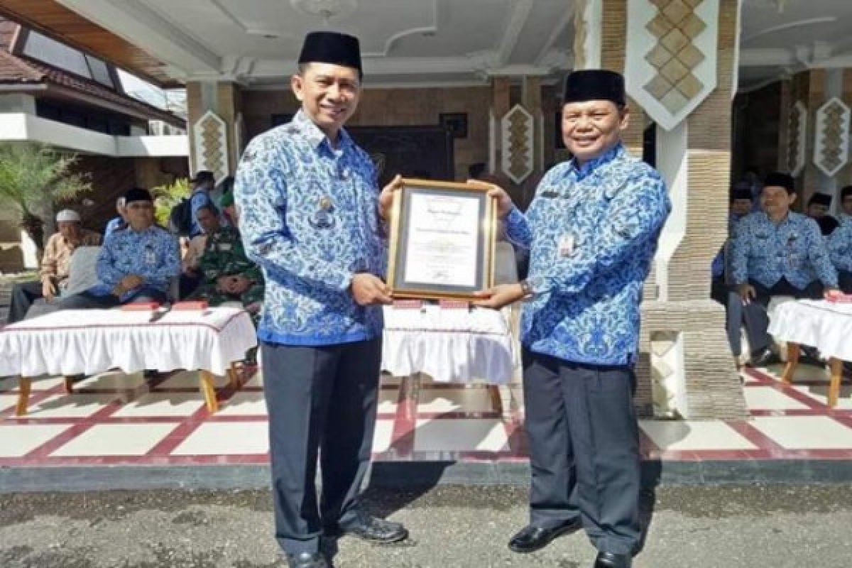 Pemkab Barut Terbaik Penyelesaian Rekomendasi Pemeriksaan BPK