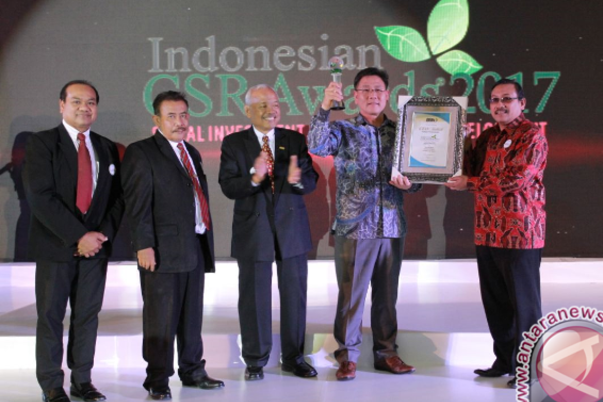 Kideco Raih Grand Platinum dan CEO Terbaik CSR Award 2017