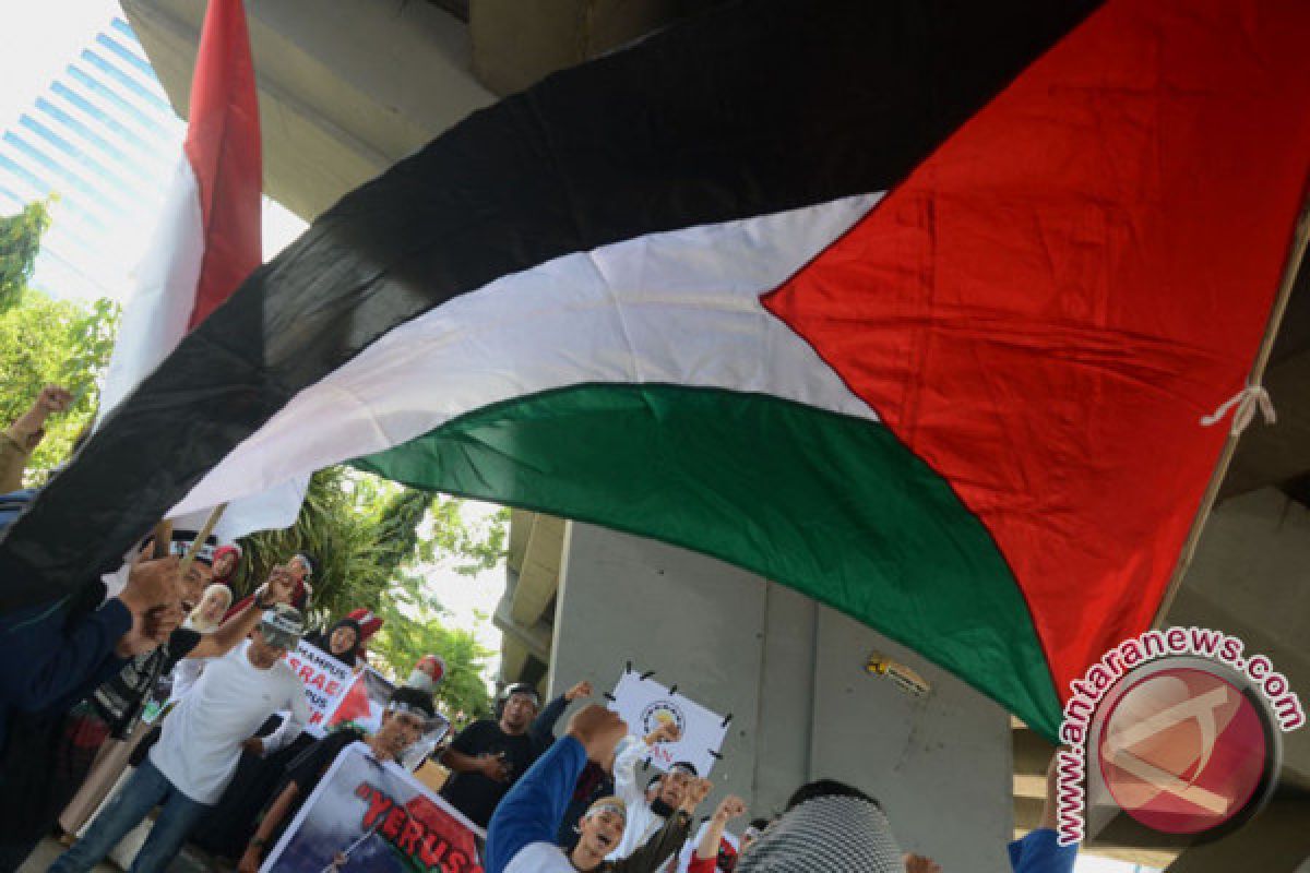 Aksi Peduli Palestina Terus Mengalir Di Makassar 