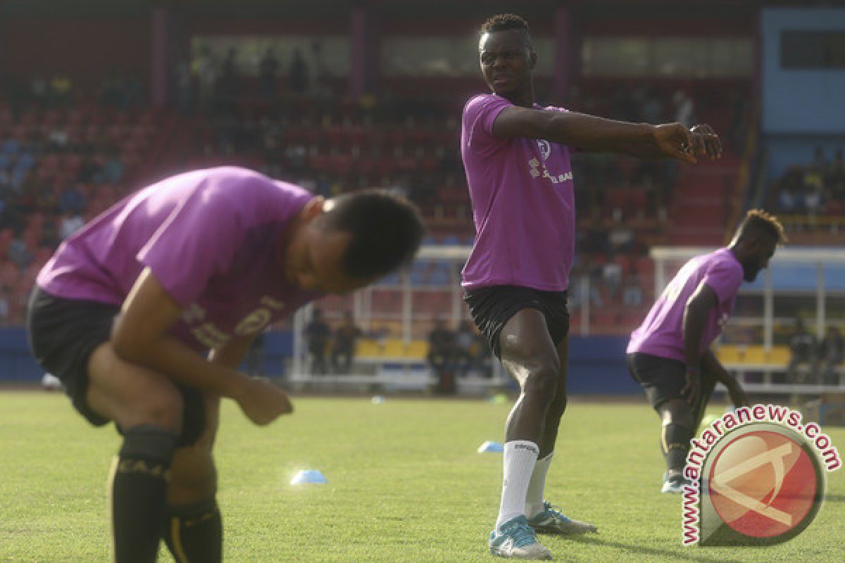 PT Liga Indonesia Baru verifikasi Stadion Bumi Srwijaya Palembang 