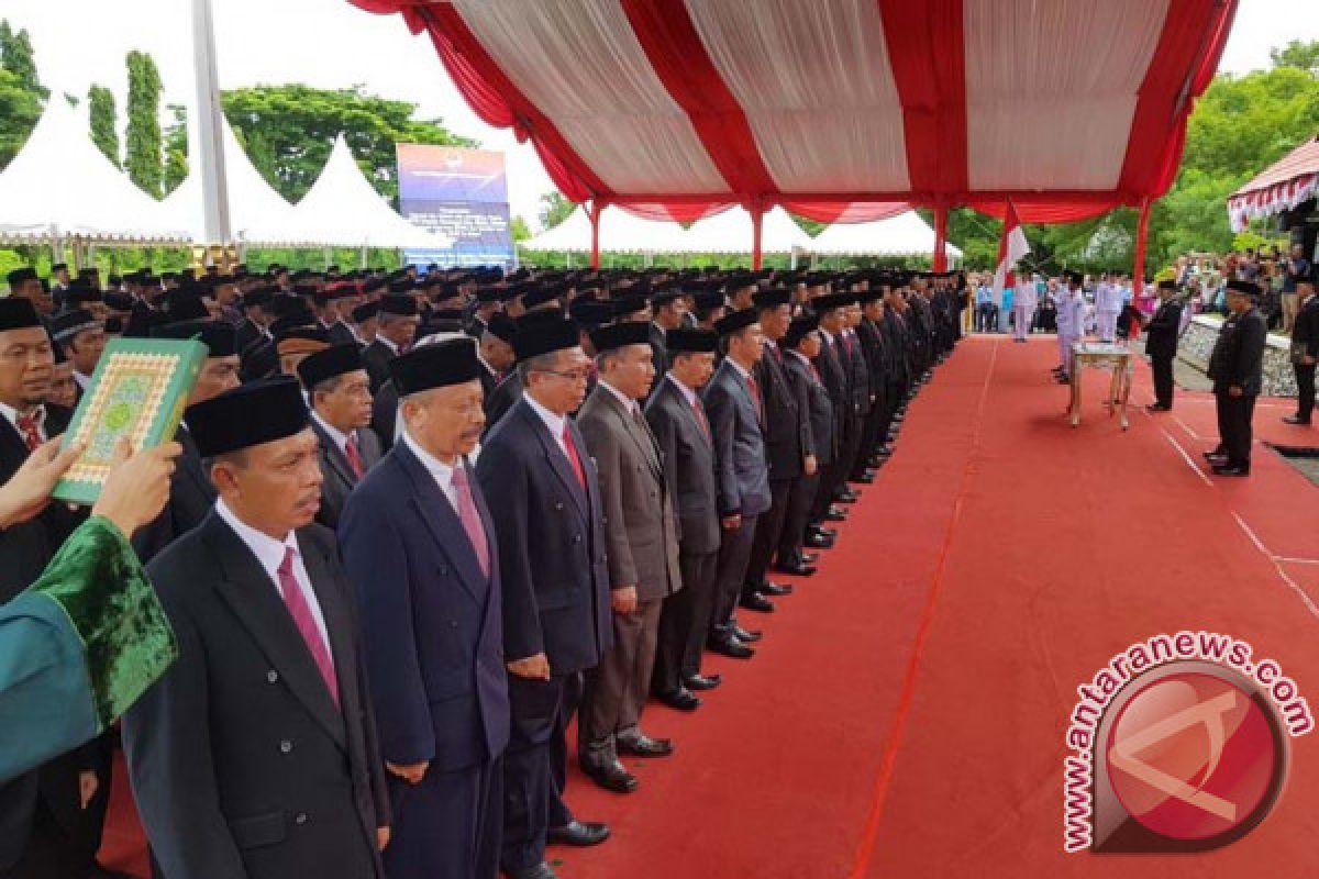 Gubernur Sulsel Lantik 519 Kepala Sekolah 