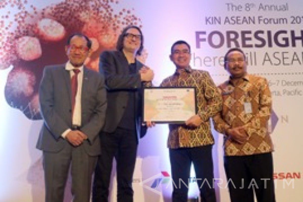 Wali Kota Malang Raih Entrepreneur Award Bidang Kemiskinan dan Pariwisata