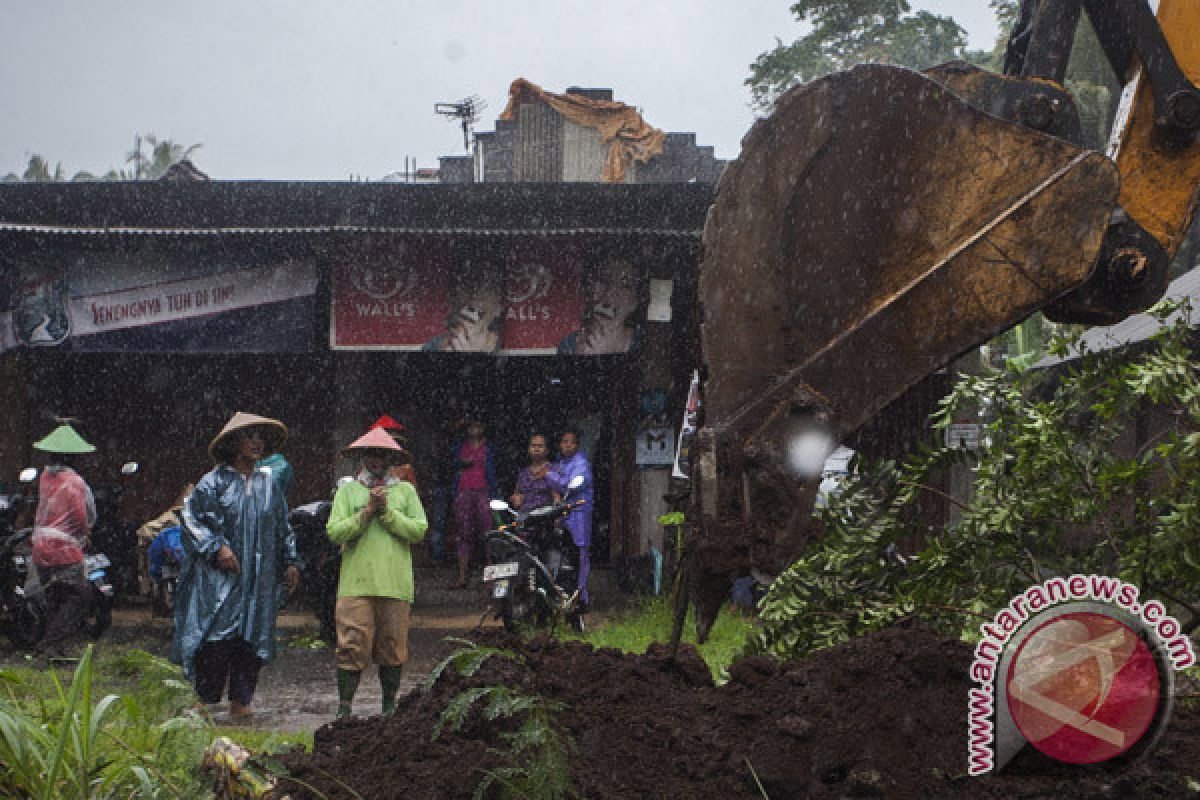 Pemkab Kulon Progo sayangkan keluarga tolak relokasi