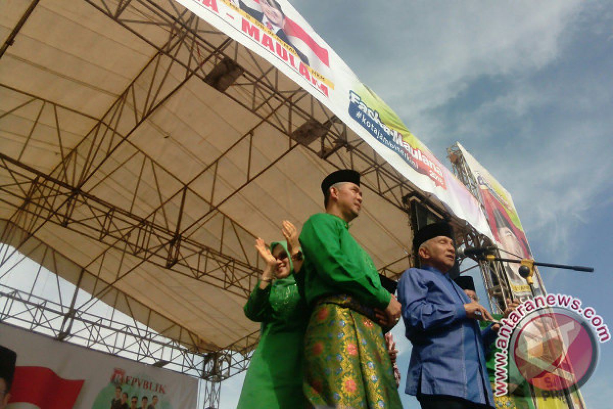 Pasangan Fasha-Maulana Deklarasikan Maju Pilwako Jambi 2018 