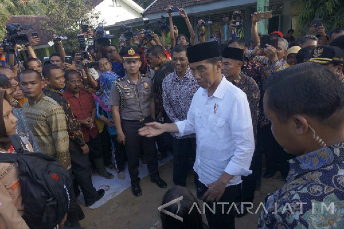 Warga Pacitan Bandingkan Pengamanan Presiden Jokowi dengan SBY (Video)