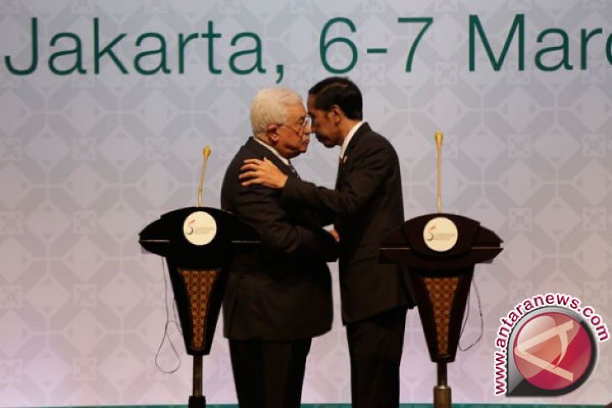 Presiden Sampaikan Pesan Indonesia Kepada Mahmoud Abbas