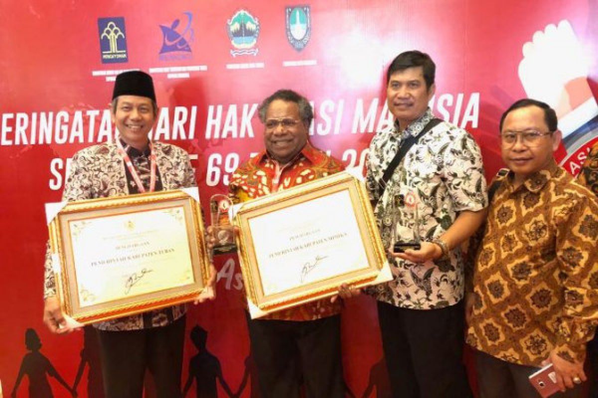 Mimika raih penghargaan Kabupaten Peduli HAM