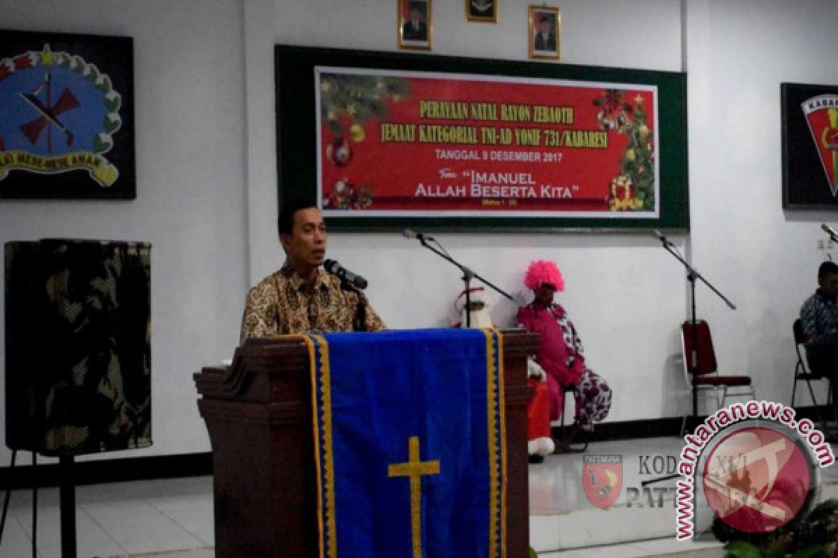 Danrem Binaiya Hadiri Perayaan Natal Yonif 731/Kabaresi