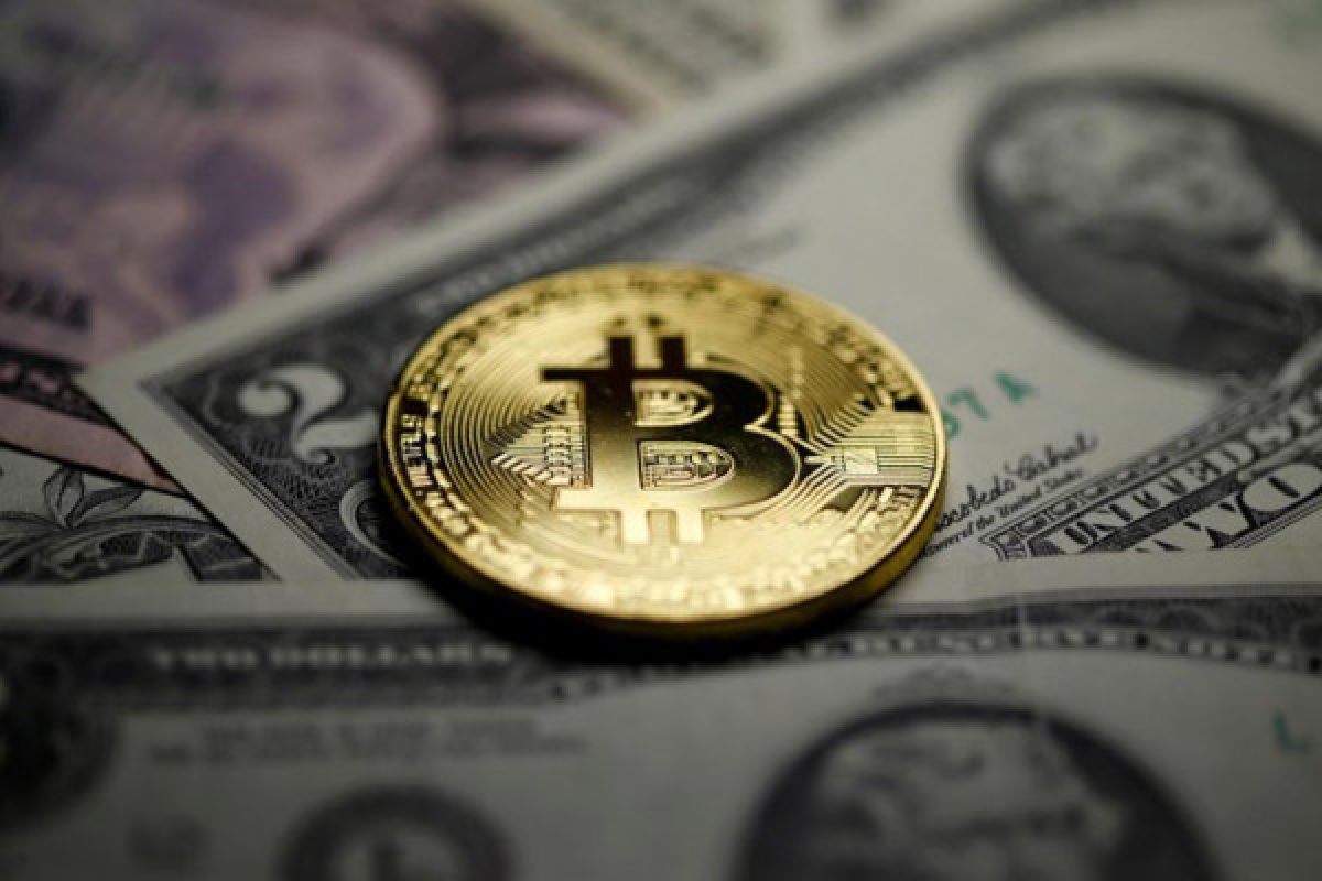 Gubernur Boe menilai Bitcoin "gagal" sebagai mata uang