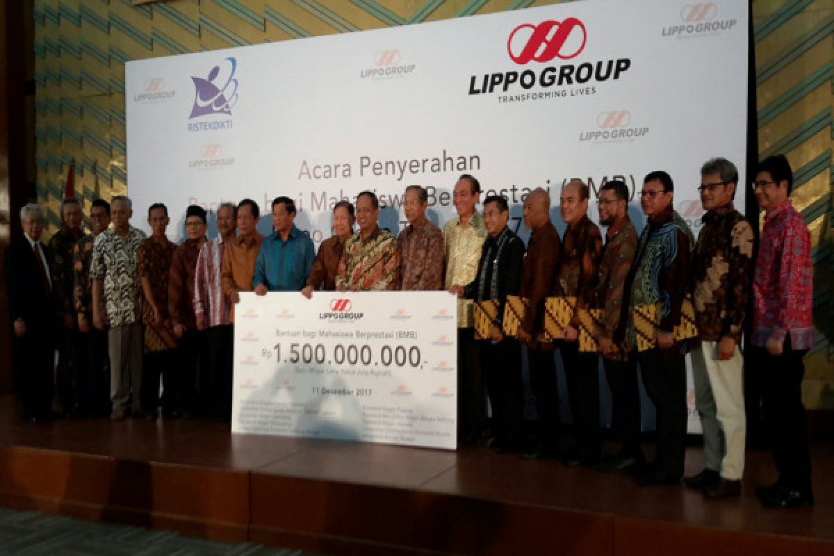 Lippo Group Salurkan Beasiswa 10 Perguruan Tinggi